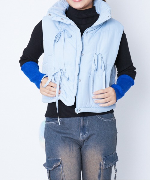 GORGE（ゴージ）の「《ドロストリボン×中綿》レディース ベスト アウター ショート丈 体型カバー 秋冬（ベスト・レディース・サックスブルー/アイボリー/ブラック・F）」の11枚目の写真