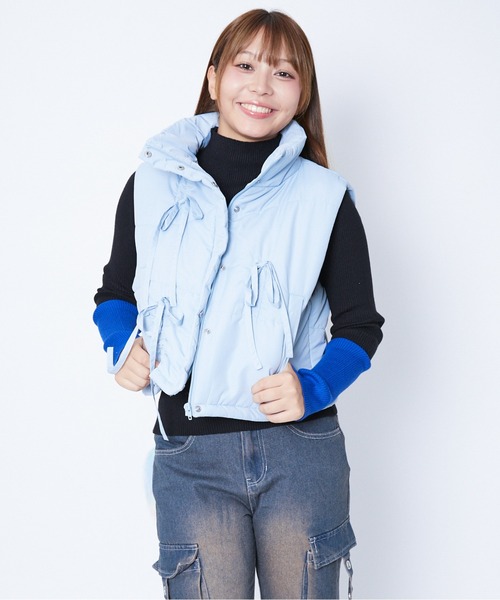 GORGE（ゴージ）の「《ドロストリボン×中綿》レディース ベスト アウター ショート丈 体型カバー 秋冬（ベスト・レディース・サックスブルー/アイボリー/ブラック・F）」の12枚目の写真