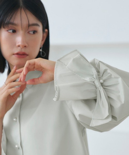 RUIRUE BOUTIQUE（ルイルエブティック）の「2WAY 洗える ｜ リボン アクセント ペプラム シャツ ブラウス  ｜ 長袖 トップス シャツブラウス（シャツ/ブラウス・レディース・ブラック/ライトグリーン/ホワイト・S/M/L/LL）」の6枚目の写真