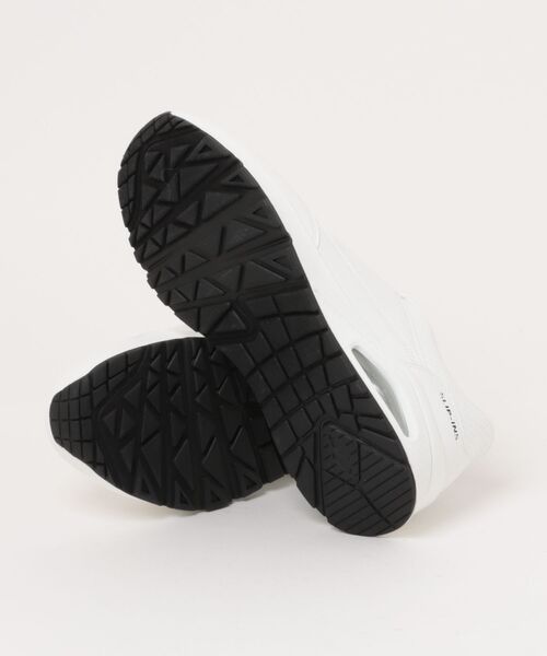 SKECHERS（スケッチャーズ）の「《SKECHERS》53 UNO（スニーカー・メンズ・ホワイト/ブラウン系その他/ブラック・28.0cm/27.5cm/27.0cm/26.5cm/26.0cm/25.5cm）」の4枚目の写真