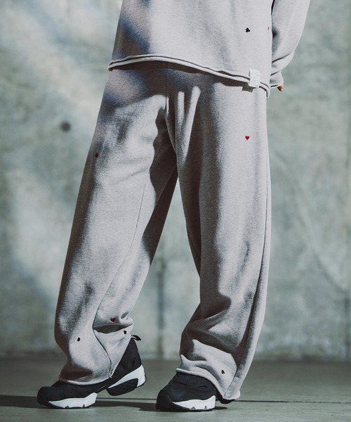 GLIMCLAP(グリムクラップ)の「mp14137-Card Stitch Emblem Sweat pants スウェットパンツ(192-034-gla-cf)(スウェットパンツ・メンズ・ブラック/オフホワイト/ミックスグレー/ブラウン系その他・S/M/L)」の6枚目の写真