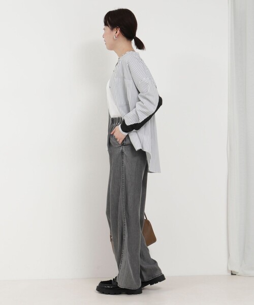 MICO COULIER（ミコクリエ）の「バイオシルクデニムタックワイドフレアパンツ（デニムパンツ・レディース・チャコールグレー/インディゴブルー・38/36）」の13枚目の写真