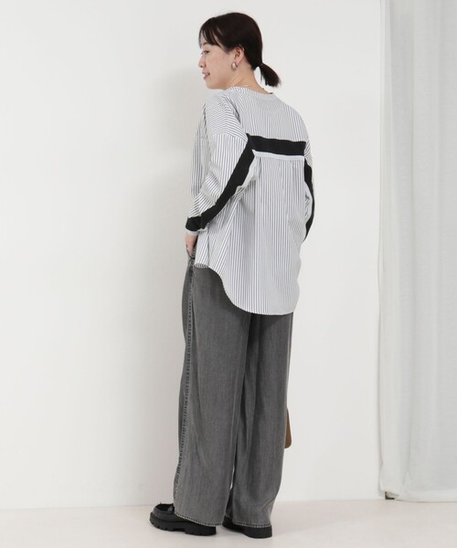 MICO COULIER（ミコクリエ）の「バイオシルクデニムタックワイドフレアパンツ（デニムパンツ・レディース・チャコールグレー/インディゴブルー・38/36）」の15枚目の写真