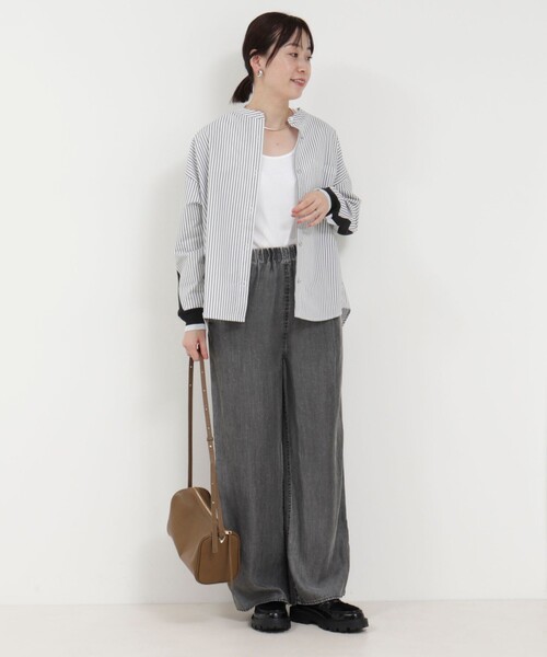 MICO COULIER（ミコクリエ）の「バイオシルクデニムタックワイドフレアパンツ（デニムパンツ・レディース・チャコールグレー/インディゴブルー・38/36）」の19枚目の写真