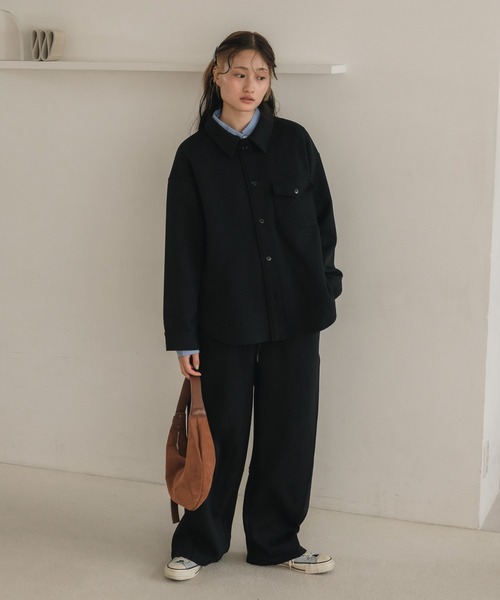 HEILIS（ヘイリス）の「2WAYスエードベルトバッグ/ハーフムーン ショルダーバッグ 韓国 ブラウン キャメル ブラック 茶 黒 ノームコア ほーぼー ハンドバッグ ベルト お出かけ おでかけ（ハンドバッグ・レディース・ブラック/キャメル・FREE）」の6枚目の写真