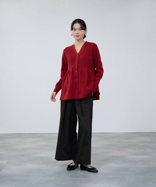 Mac-House（マックハウス）の「milli de l'air ソフトレッチペプラムカーディガン（カーディガン/ボレロ・レディース・カーキ/ブラウン/レッド/ブラック・M）」の8枚目の写真