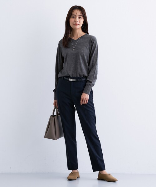 INDIVI（インディヴィ）の「【洗える／毛玉になりにくい】エクストラファインウール Vネックニット（ニット/セーター・レディース・オフホワイト/ブラック/レッド系1/サックスブルー/チャコール・05/13/15 /34/38/19）」の16枚目の写真