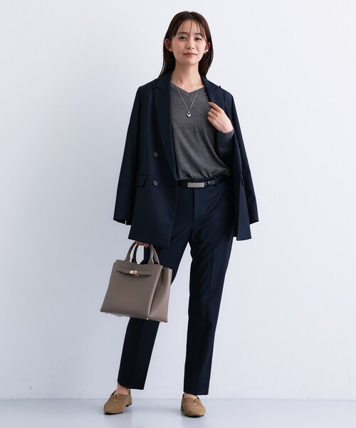 INDIVI（インディヴィ）の「【洗える／毛玉になりにくい】エクストラファインウール Vネックニット（ニット/セーター・レディース・オフホワイト/ブラック/レッド系1/サックスブルー/チャコール・05/13/15 /34/38/19）」の15枚目の写真