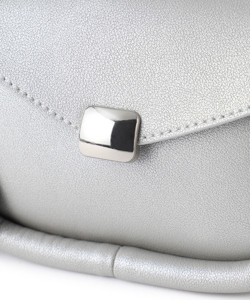 ROPE' PICNIC（ロペピクニック）の「ハートチャーム付きミニレトルショルダーバッグ（ショルダーバッグ・レディース・キナリ/シルバー/レッド/ブラック・FREE）」の17枚目の写真