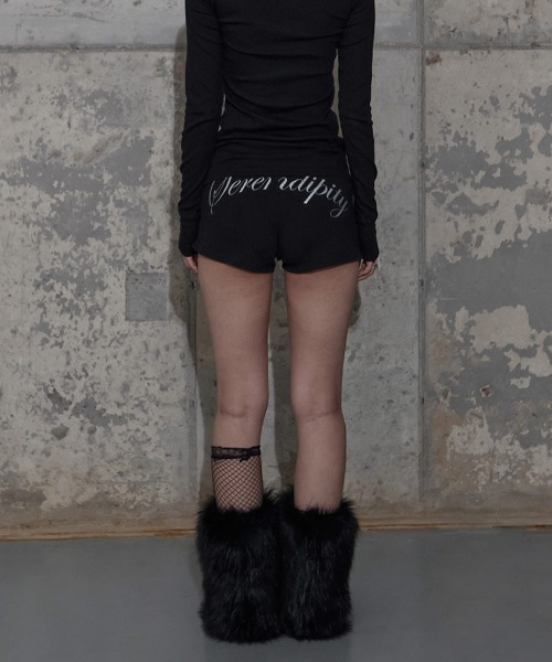 FANCY CLUB（ファンシークラブ）の「A'GEM/9 × .kom 『FANCY CLUB/ファンシークラブ』 BACK LETTERING MICRO SHORT PANTS/マイクロショートパンツ（その他パンツ・レディース・ブラック・FREE）」の3枚目の写真