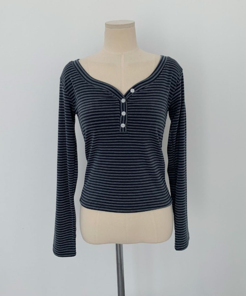 VIVID LADY(ビビッドレディー)の「ボーダー柄 ヘンリーネックトップス(Tシャツ/カットソー・レディース・ブラック/グレー・FREE)」の11枚目の写真