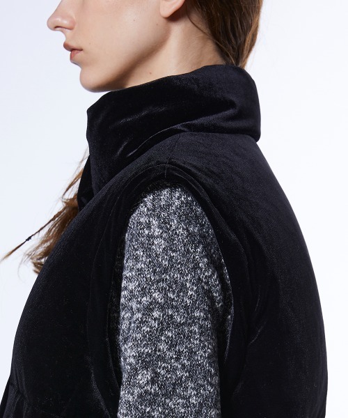 DOUBLE STANDARD CLOTHING（ダブルスタンダードクロージング）の「2WAY ベロアダウンジャケット（ダウンジャケット/コート・レディース・ブラック・38/36）」の15枚目の写真