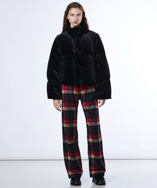 DOUBLE STANDARD CLOTHING（ダブルスタンダードクロージング）の「2WAY ベロアダウンジャケット（ダウンジャケット/コート・レディース・ブラック・38/36）」の17枚目の写真