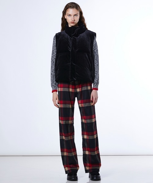 DOUBLE STANDARD CLOTHING（ダブルスタンダードクロージング）の「2WAY ベロアダウンジャケット（ダウンジャケット/コート・レディース・ブラック・38/36）」の18枚目の写真