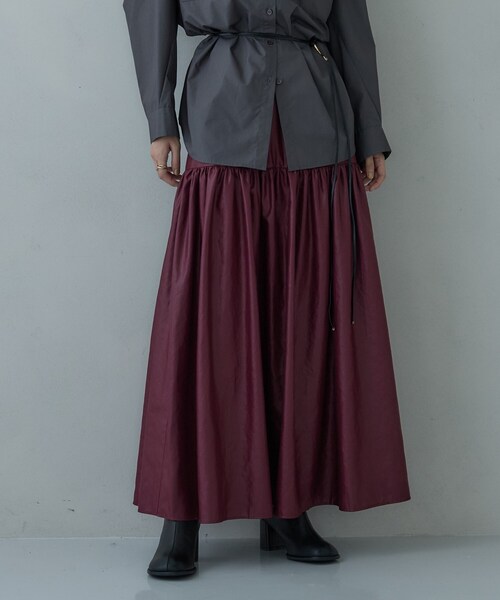 GALLEST（ギャレスト）の「レザーライクマキシスカート（スカート・レディース・グレー/ブラック/ボルドー・40/38/36/34）」の3枚目の写真