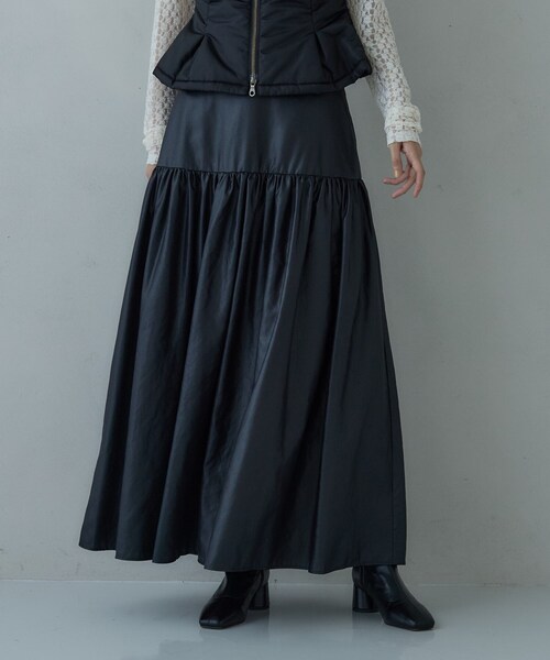 GALLEST（ギャレスト）の「レザーライクマキシスカート（スカート・レディース・グレー/ブラック/ボルドー・40/38/36/34）」の2枚目の写真