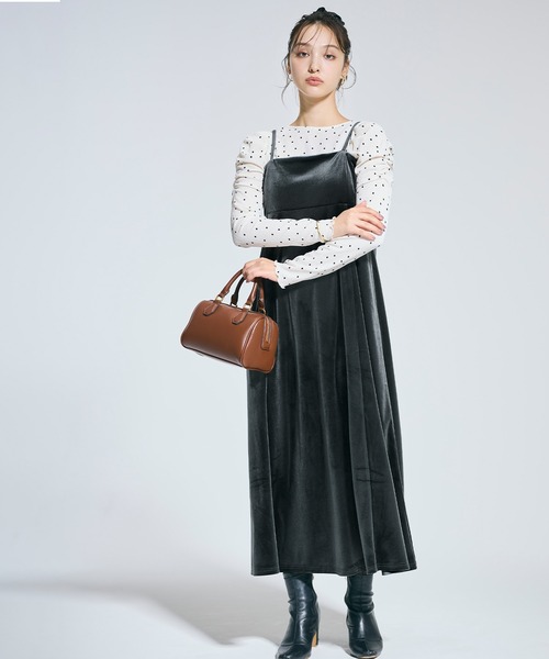 coca(coca)(コカ)の「ベロアキャミワンピース(ワンピース・レディース・ブラック/ブラウン・M/L)」の5枚目の写真