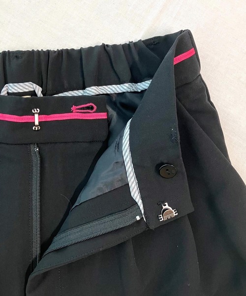 Q(キュー)の「グログランラインタックパンツ(スラックス・レディース・ブラック/ライトグレー・MEDIUM)」の8枚目の写真