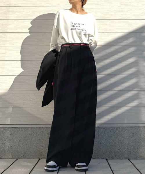 Q(キュー)の「グログランラインタックパンツ(スラックス・レディース・ブラック/ライトグレー・MEDIUM)」の15枚目の写真