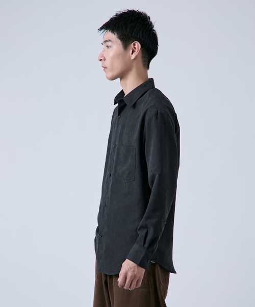 B.C STOCK(ベーセーストック)の「ヴィーガンスエード レギュラーカラーシャツ(シャツ/ブラウス・メンズ・グレー/ブラック・MEDIUM/LARGE)」の5枚目の写真
