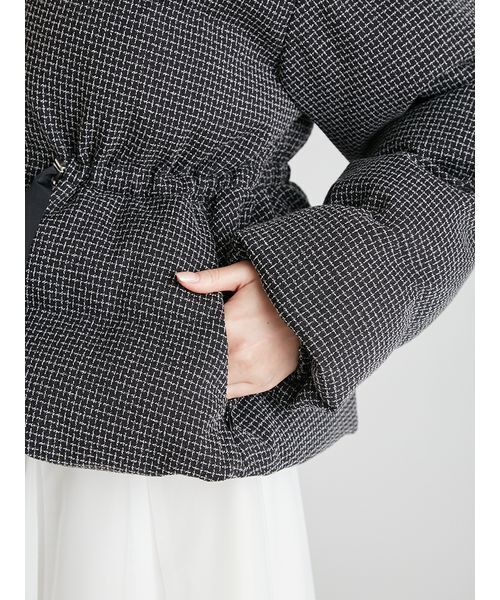 CELFORD（セルフォード）の「ファー襟付きツイードショートコート（ダウンジャケット/コート・レディース・ブラック/アイボリー・38/36）」の9枚目の写真