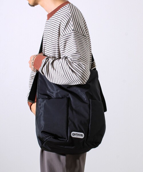 OUTDOOR PRODUCTS(アウトドアプロダクツ)の「【OUTDOOR PRODUCTS】Puff Tote(ショルダーバッグ・メンズ・ブラック・FREE)」の3枚目の写真