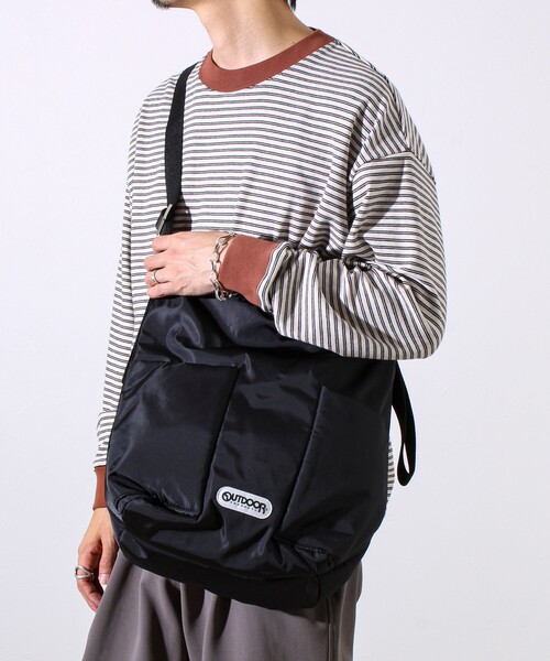 OUTDOOR PRODUCTS(アウトドアプロダクツ)の「【OUTDOOR PRODUCTS】Puff Tote(ショルダーバッグ・メンズ・ブラック・FREE)」の4枚目の写真