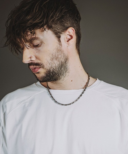 NO ID.(ノーアイディ)の「an2049-スクエアアンカーチェーンネックレス(857170-372A)(ネックレス・メンズ・シルバー・ONE SIZE)」の3枚目の写真