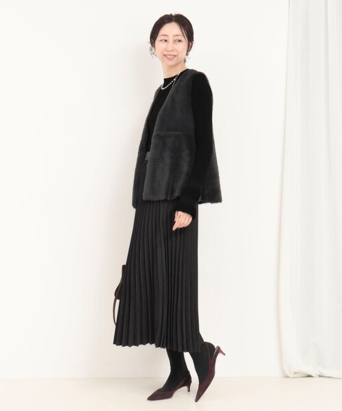 MICO COULIER（ミコクリエ）の「フェイクムートンファーベスト（ブルゾン・レディース・チャコールグレー/グレイッシュベージュ/キャメル・38）」の14枚目の写真