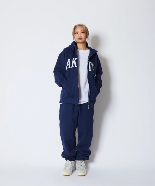 AKTR COLLEGE LOGO SWEAT ZIP HOODIE（アクター カレッジ ロゴ