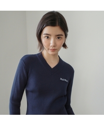 muahmuah（ムーアムーア）の「Logo Slim Fit V-Neck Knit [3 Colors]（ニット/セーター）」