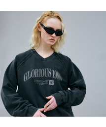 GAKKAI UNIONS（ガッカイユニオンズ）の「Romantic 90 V-neck pigment sweatshirt charcoal（スウェット・メンズ）」