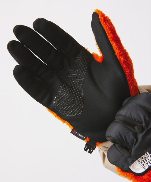 THE NORTH FACE（ザノースフェイス）の「THE NORTH FACE / ザノースフェイス デナリイーチップグローブ NN62522（手袋・メンズ・ベージュ/ブラック/オレンジ・LARGE）」の7枚目の写真