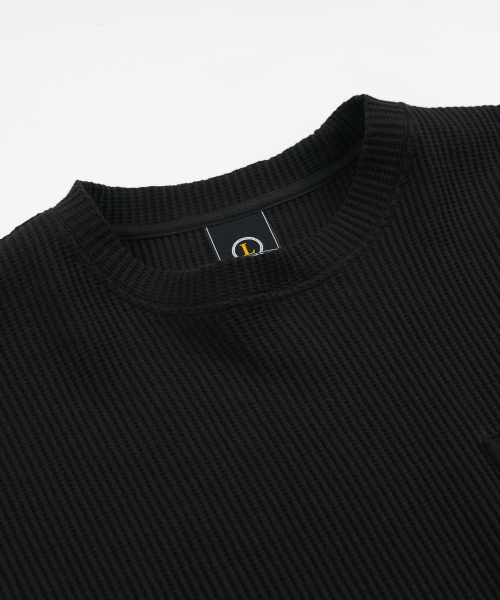 FRIZMWORKS（フリズムワークス）の「OVERSIZED WAFFLE POCKET TEE 002 _ BLACK（Tシャツ/カットソー・メンズ・その他・SMALL/MEDIUM/LARGE/X-LARGE）」の4枚目の写真