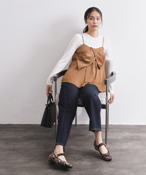 OPAQUE.CLIP(オペークドットクリップ)の「サテンキャミブラウス【洗濯機OK】(シャツ/ブラウス・レディース・ライトベージュ/キャメル/ブラック・00)」の14枚目の写真