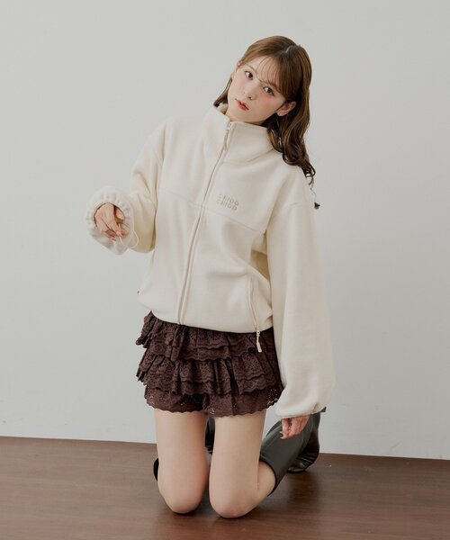 Chico（チコ）の「コットンレースティアードショートパンツ（その他パンツ・レディース・ホワイト/ブラウン/ベージュ・FREE）」の12枚目の写真