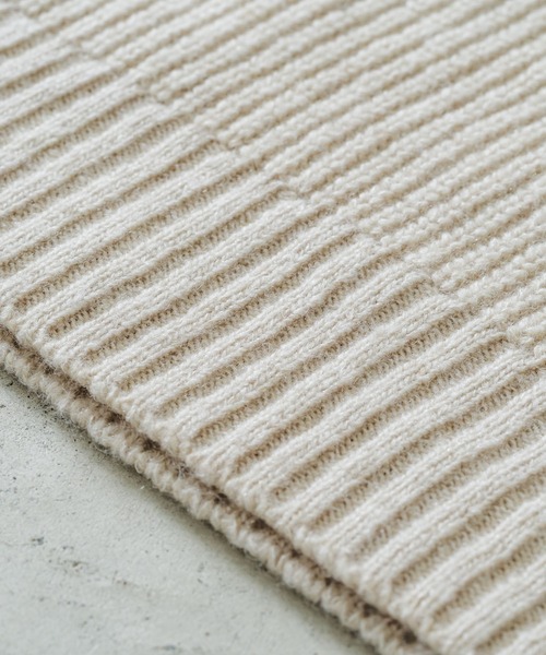 quadro（クオドロ）の「5G引き揃え片畦クルーネック（ニット/セーター・メンズ・ローズ/ベージュ/ネイビー・MEDIUM/LARGE）」の12枚目の写真