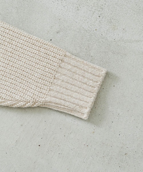 quadro（クオドロ）の「5G引き揃え片畦クルーネック（ニット/セーター・メンズ・ローズ/ベージュ/ネイビー・MEDIUM/LARGE）」の13枚目の写真