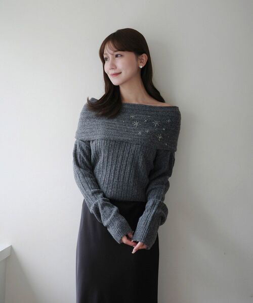 cle blatt(クレブラット)の「シュテルビーズオフショルダーニット(ニット/セーター・レディース・チャコールグレー/ネイビー/ベージュ系その他・MEDIUM)」の20枚目の写真