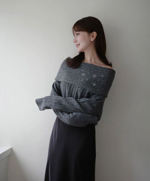 cle blatt(クレブラット)の「シュテルビーズオフショルダーニット(ニット/セーター・レディース・チャコールグレー/ネイビー/ベージュ系その他・MEDIUM)」の22枚目の写真