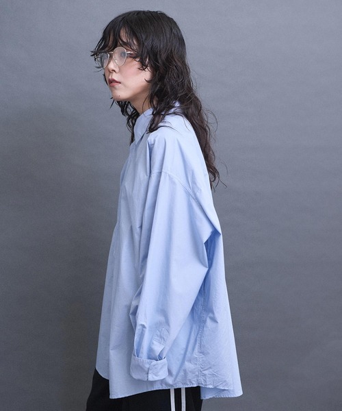 I am I in fact...（アイアムアイインファクト）の「数字刺繍 BIGシャツ（シャツ/ブラウス・レディース・サックスブルー/オフホワイト・FREE）」の6枚目の写真