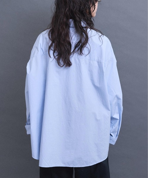 I am I in fact...（アイアムアイインファクト）の「数字刺繍 BIGシャツ（シャツ/ブラウス・レディース・サックスブルー/オフホワイト・FREE）」の7枚目の写真