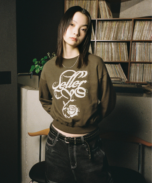 Cavish（カビシ）の「W CLASSIC ROSE SWEATSHIRT OLIVE(CV2EFFM446A)（スウェット・レディース・オリーブ・FREE）」の7枚目の写真