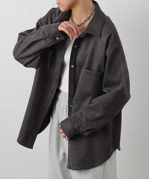 COLONY 2139（コロニートゥーワンスリーナイン）の「スエードポンチシャツ（シャツ/ブラウス・レディース・イエロー/オフホワイト/キャメル/チャコールグレー・FREE）」の2枚目の写真