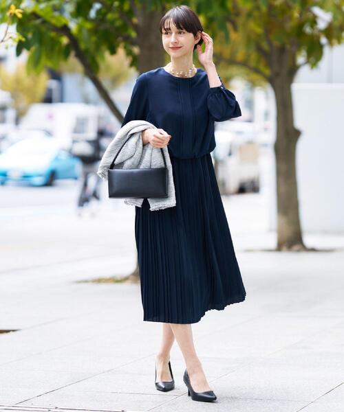 Dessin(デッサン)の「ジョーゼットワンピース(ワンピース・レディース・ネイビー・03/02/01)」の3枚目の写真