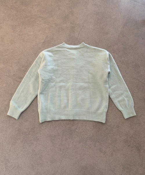 SHEPP(シープ)の「【5色展開】ゴールドハートボタンクルーネックカーディガン(カーディガン/ボレロ・レディース・ホワイト/グレー/ブラック/グリーン/ピンク・F)」の7枚目の写真