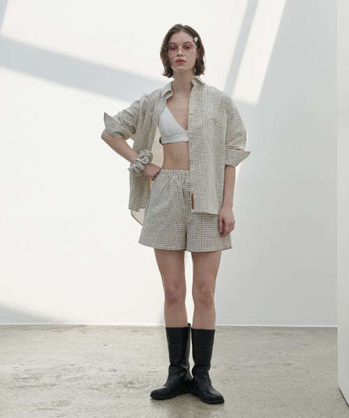 320SHOWROOM(320ショールーム)の「Plain Check Banding Pocket Shorts Yellow(その他パンツ・レディース・イエロー・FREE)」の2枚目の写真