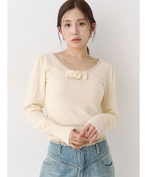 CALNAMUR（カルナムール）の「コサージュリボンコンパクトニット（ニット/セーター・レディース・グレー/ネイビー/イエロー・FREE）」の7枚目の写真