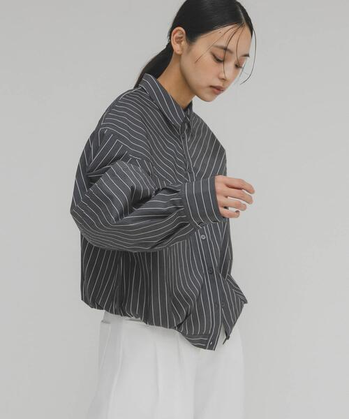 KBF（ケイビーエフ）の「コクーンフォルムシャツ（シャツ/ブラウス・レディース・グレー系その他/オフホワイト/ブルー系その他・ONE）」の21枚目の写真