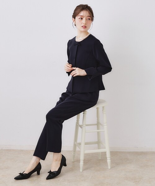 couture brooch(クチュールブローチ)の「【ハレの日・通勤】リボンデザイン ペプラムブラウス(シャツ/ブラウス・レディース・ネイビー/ナチュラル・42/40/38/36)」の11枚目の写真